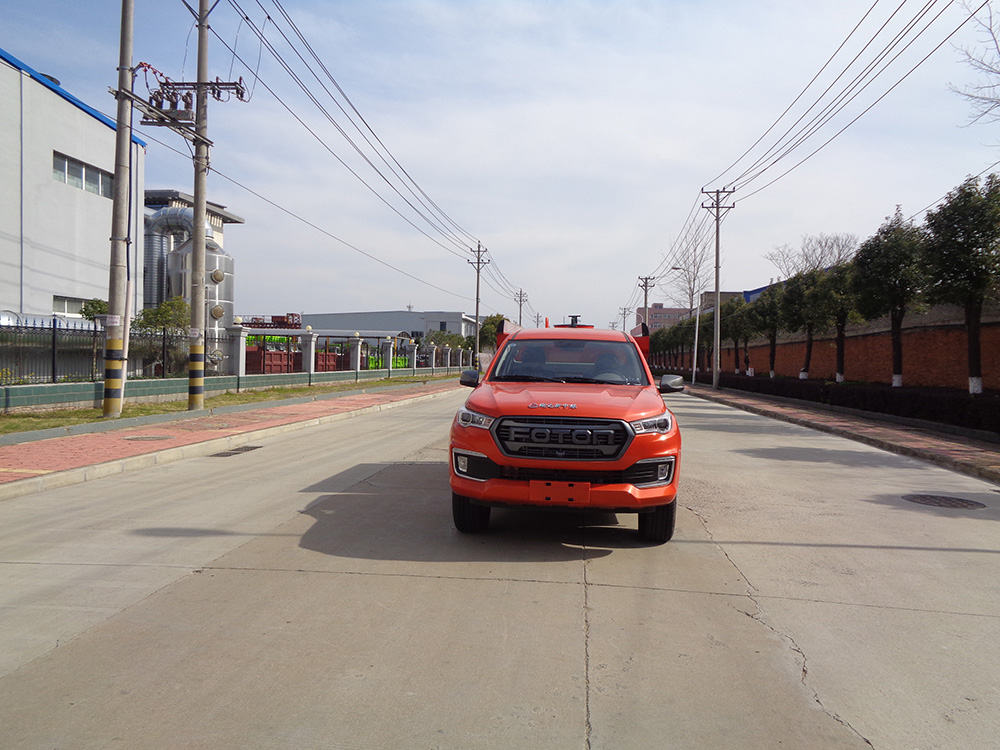 XZL5037GSS6型灑水車(chē)