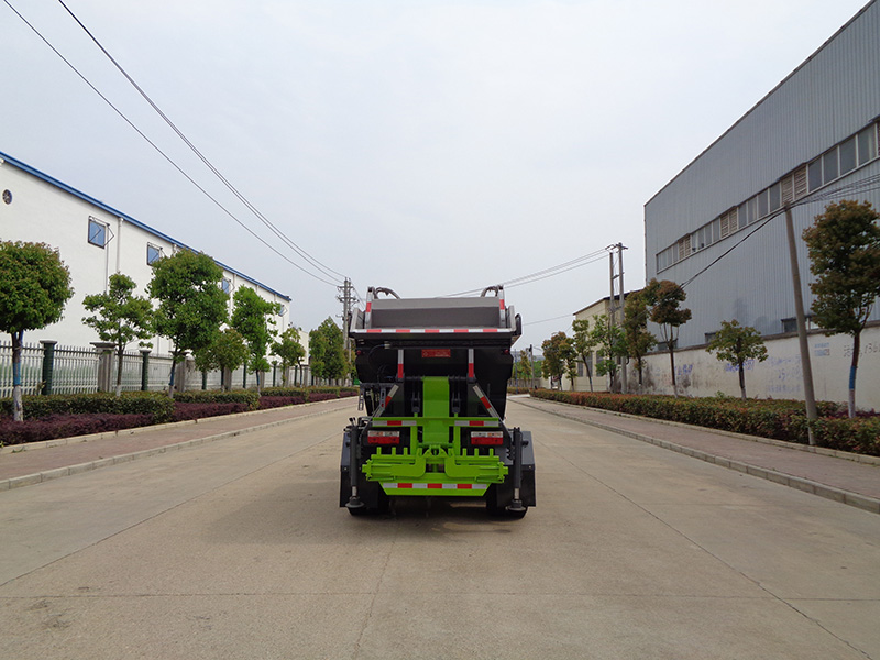 XZL5080ZZZBEV型純電動(dòng)自裝卸式垃圾車(chē)