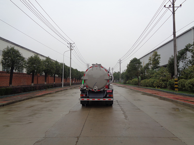 XZL5075GXW6型吸污車