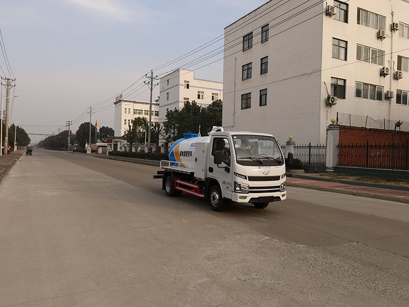 XZL5040GXWBEV型純電動(dòng)吸污車(chē)