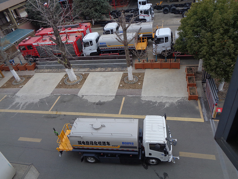 XZL5125GPSBEV型純電動綠化噴灑車