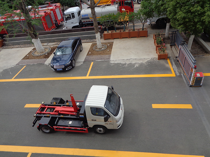 XZL5041ZXXBEV型純電動車廂可卸式垃圾車