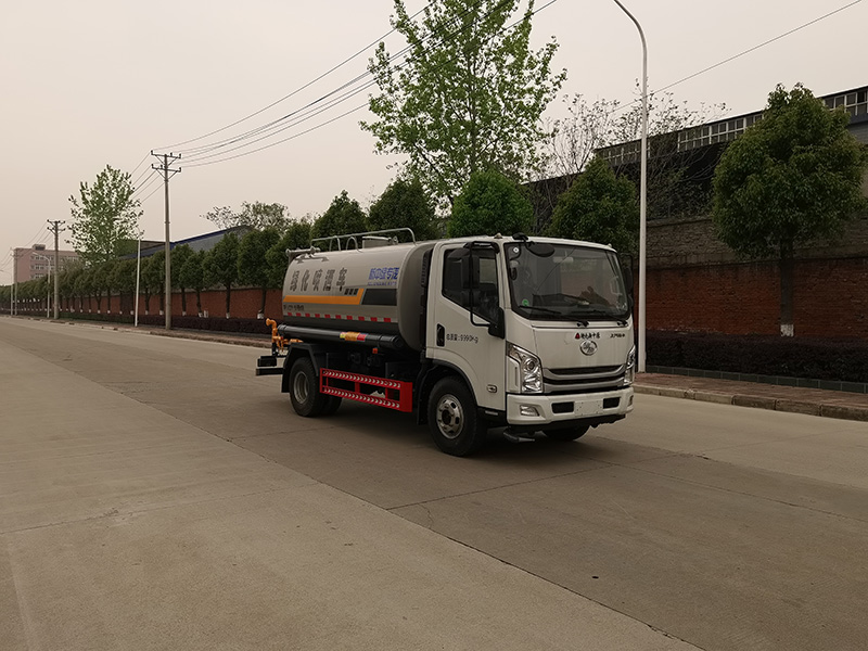 XZL5100GPS6型綠化噴灑車(chē)