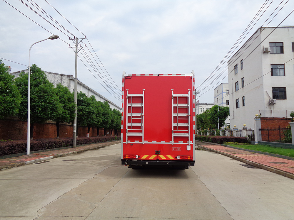 XZL5180XCC6型餐車(chē)