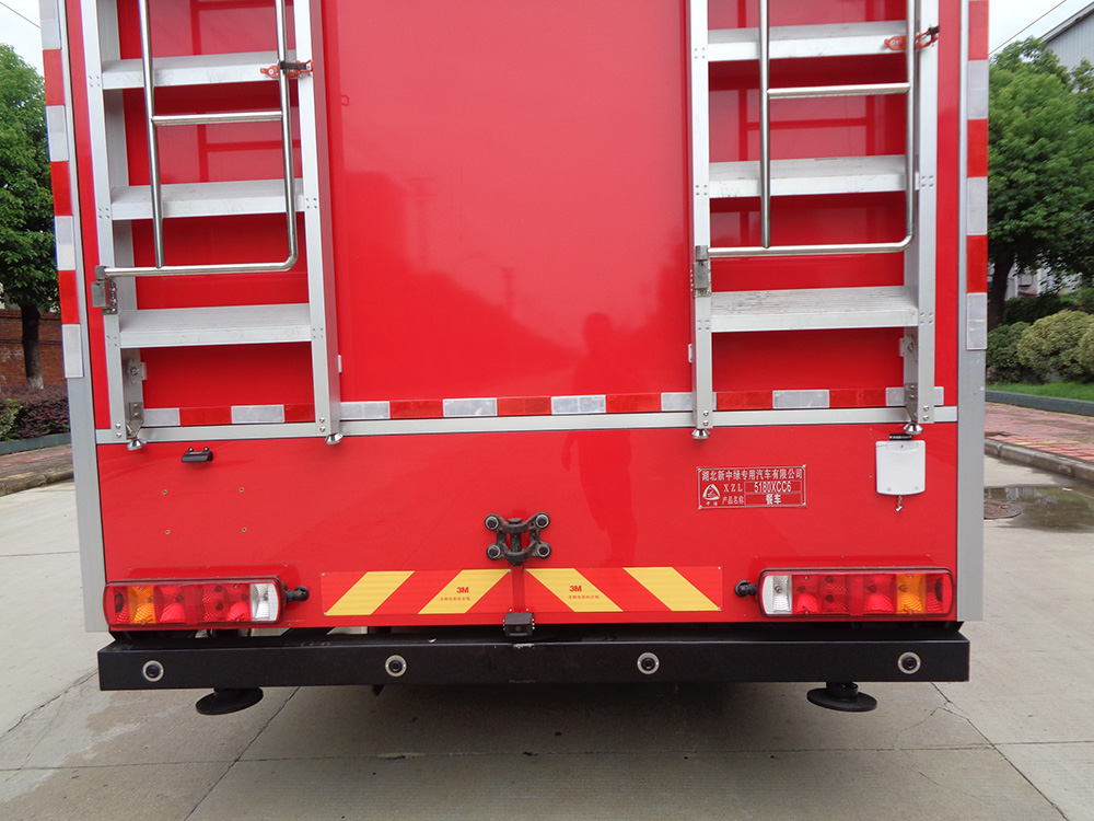 XZL5180XCC6型餐車(chē)