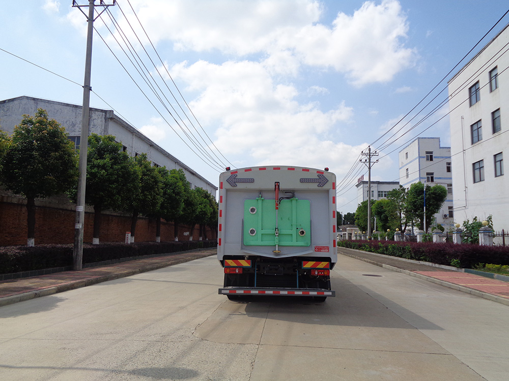 XZL5182TWQBEV型純電動道路污染清除車