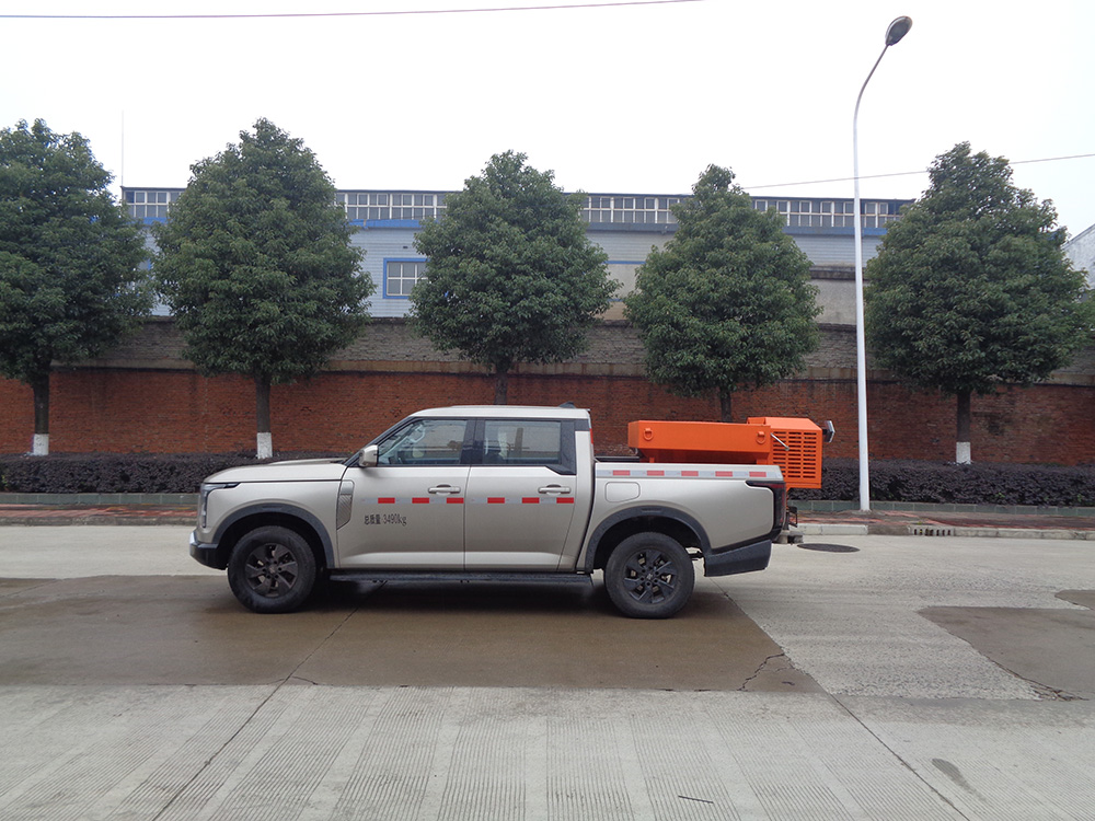 XZL5031TCXZNHEV型插電式混合動(dòng)力除雪車