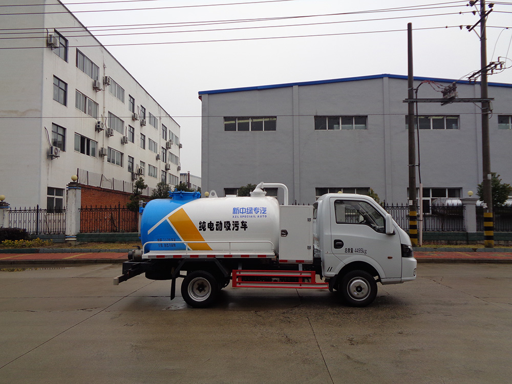 XZL5042GXWBEV型純電動吸污車
