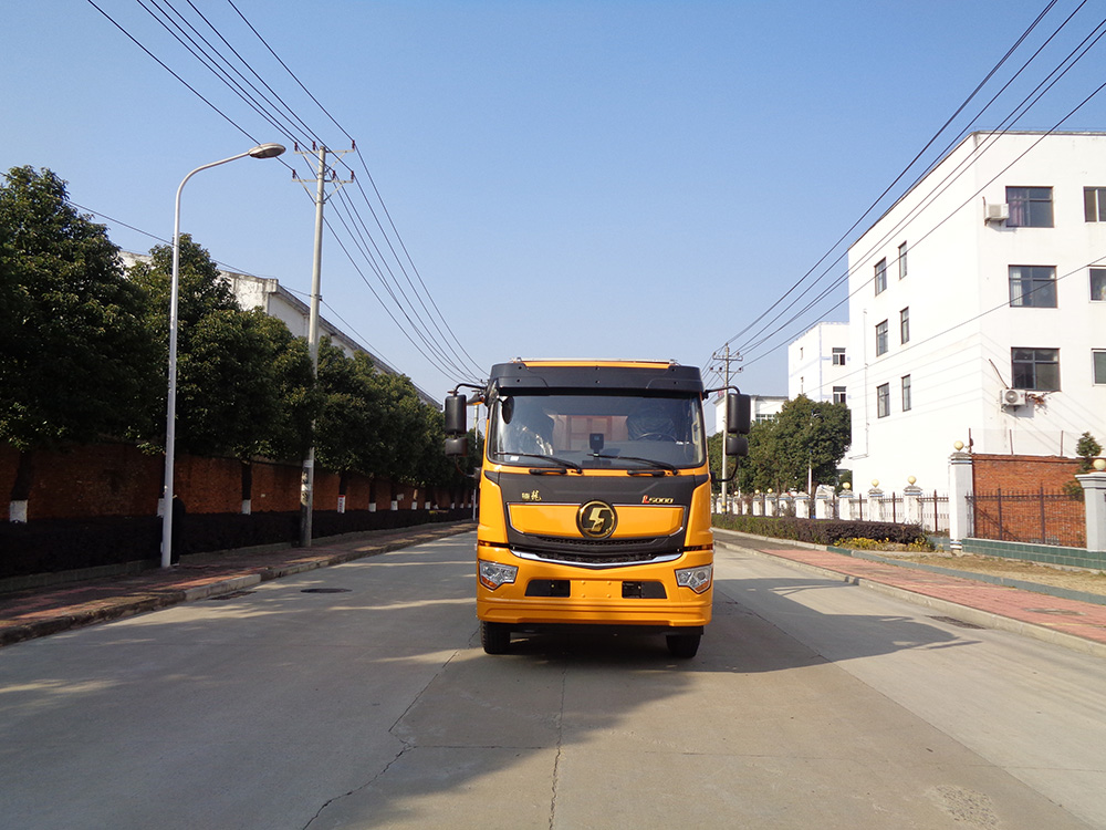 XZL5120TFZ6型防撞緩沖車