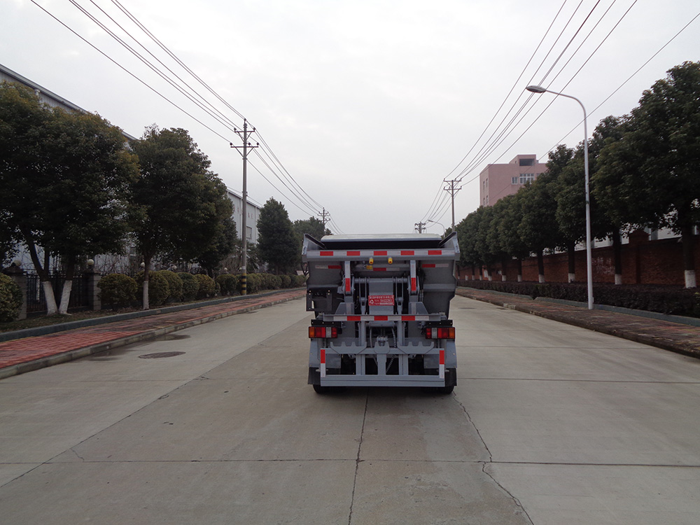 XZL5043ZZZBEV型純電動自裝卸式垃圾車