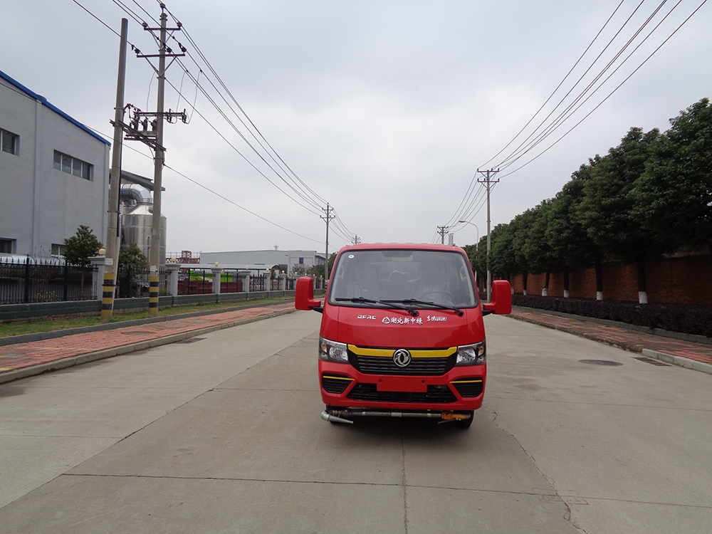 XZL5041GSS6型灑水車