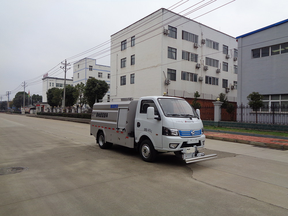 XZL5042GQXBEV型純電動(dòng)清洗車(chē)